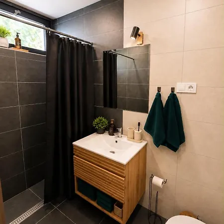 Apartament Vratnica Ii By Canas - Free Private Parking Spaces